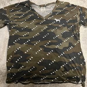 PINK VNeck Logo Tee 😍